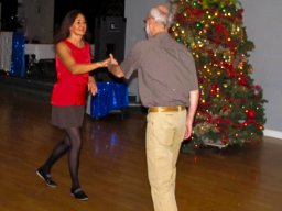 BB 06  LOOKING GOOD _PRE XMAS 10-06-2015_XMAS